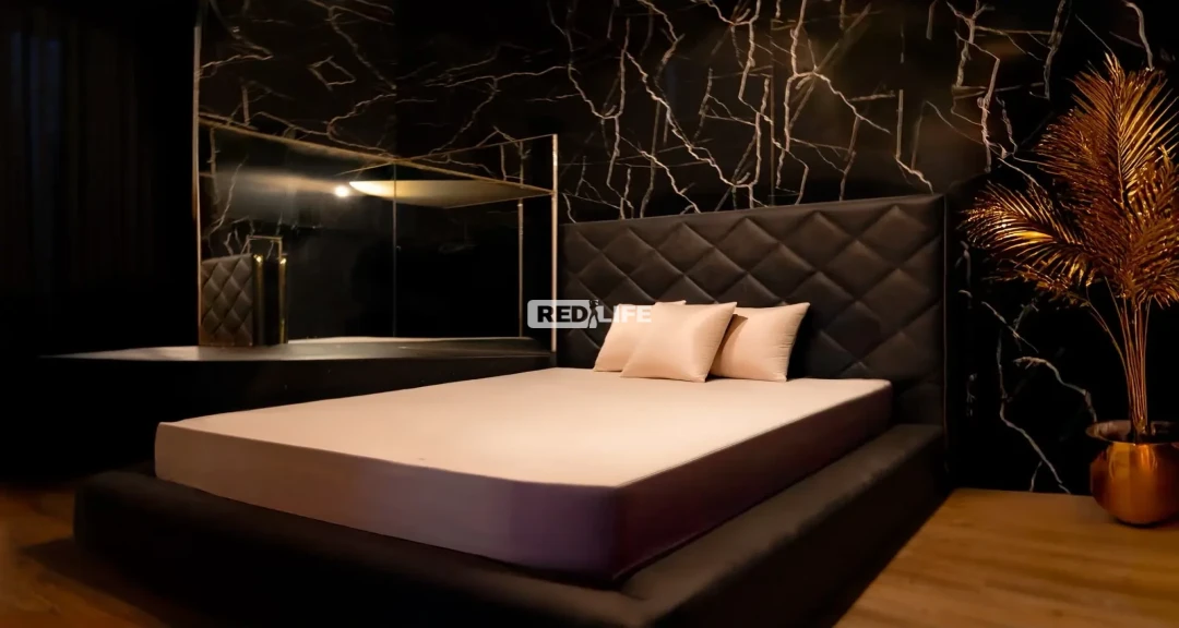 Female owner with extensive experience,