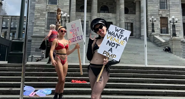 Strippers protest in New Zealand for better adult jobs