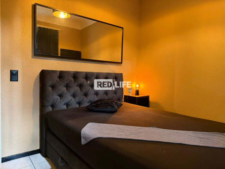 independent work Laufhaus private apartments