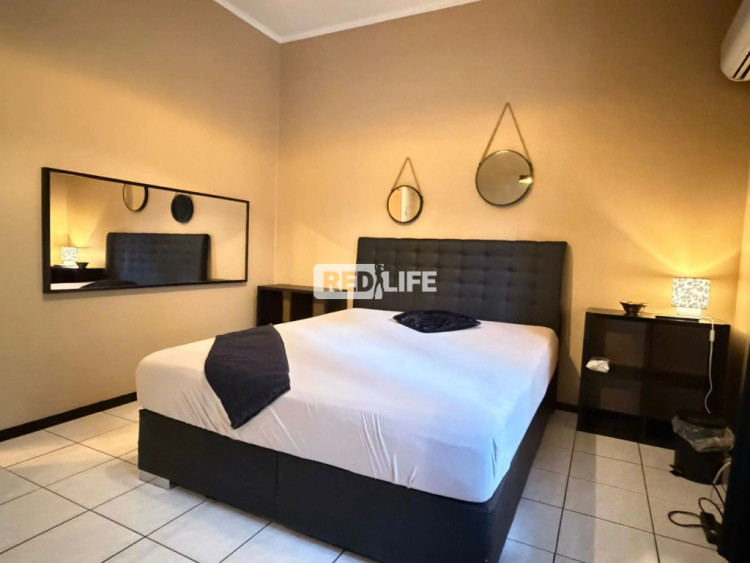 independent work Laufhaus private apartments