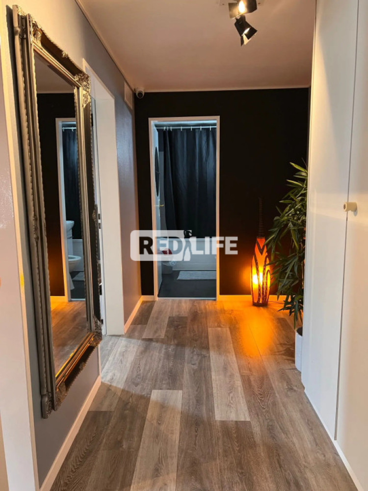 independent work Laufhaus private apartments