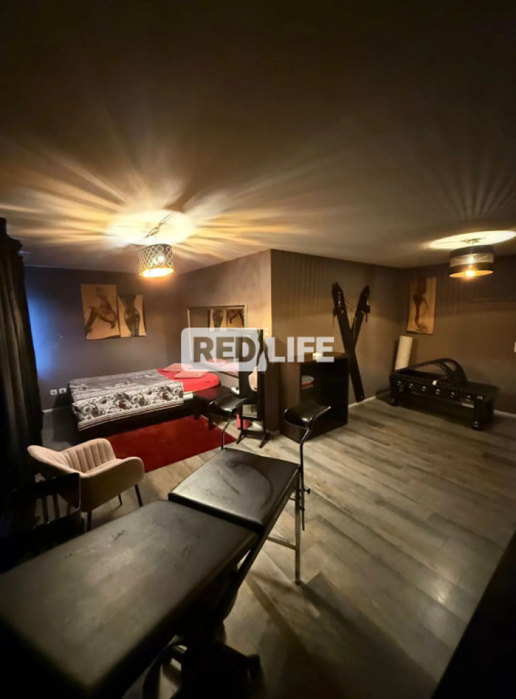 independent work Laufhaus private apartments